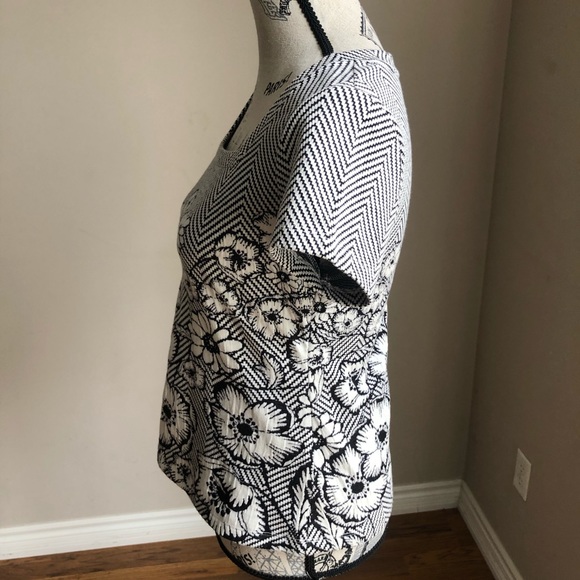 Anthro Maeve Floral Print Chevron Black White Top - Picture 5 of 8
